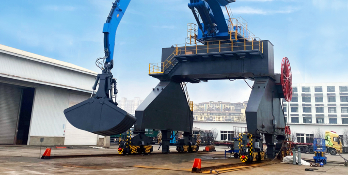 loaders-reloaders-cong-yong.jpg